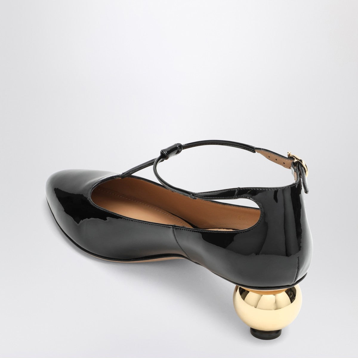 Ferragamo Black patent T-strap décolleté Ferragamo