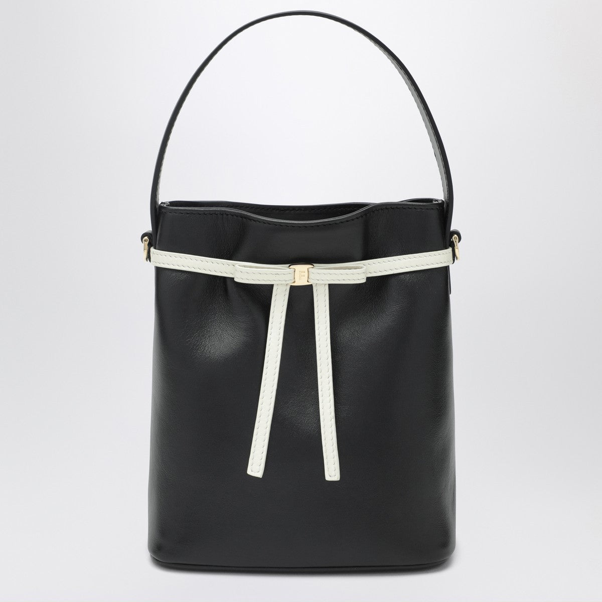 Ferragamo Bucket bag black/mascarpone with bow Ferragamo