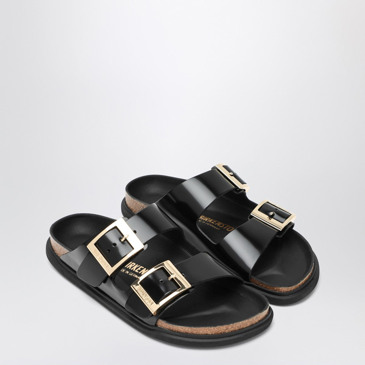 Birkenstock Slide Arizona Droplet Buckle in black patent leather Birkenstock