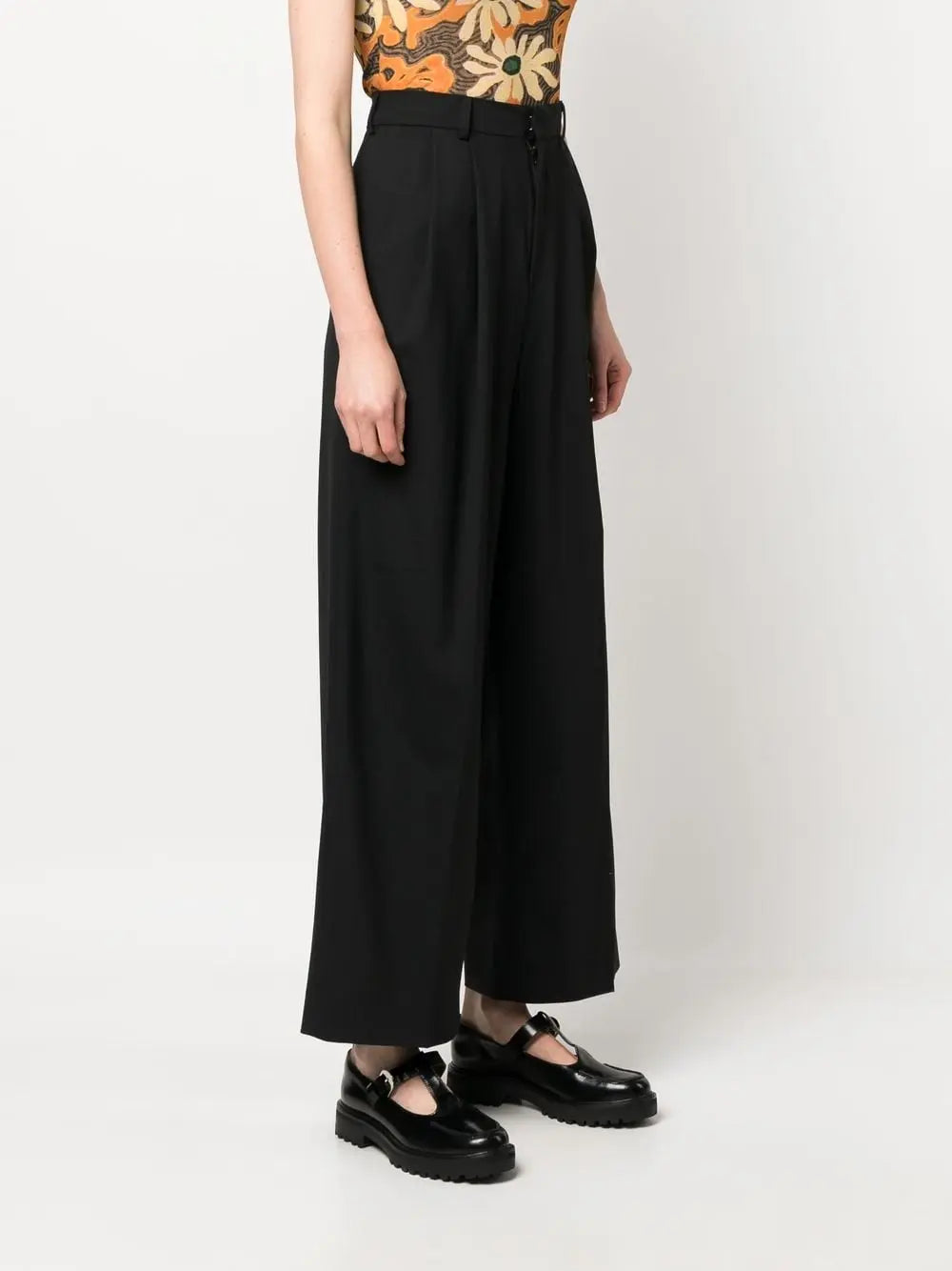 AZ FACTORY WITH LUTZ HUELLE Trousers Black Az Factory With Lutz Huelle