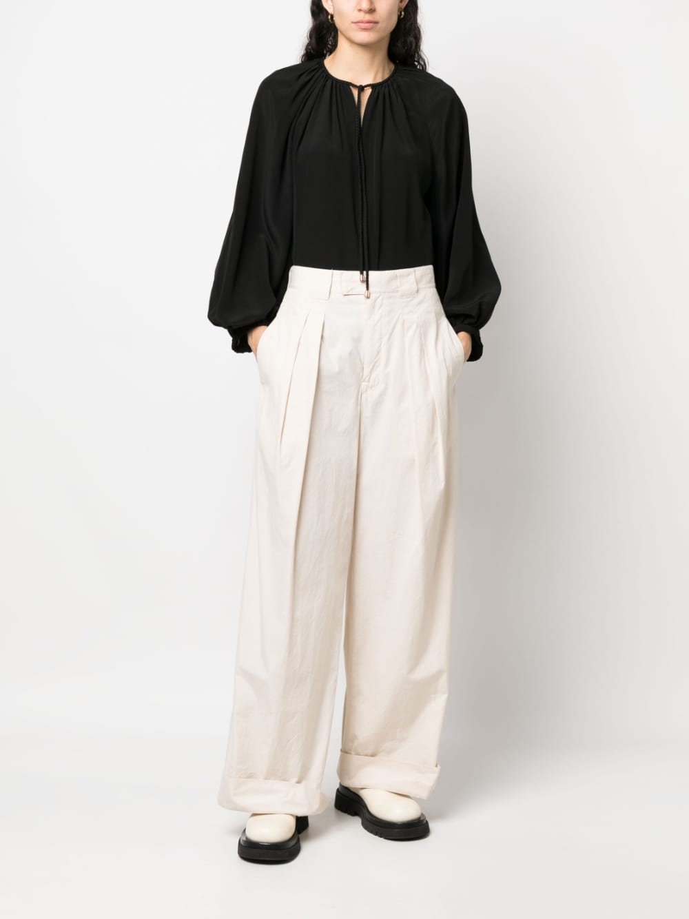 PHAEONIA Top Black Phaeonia