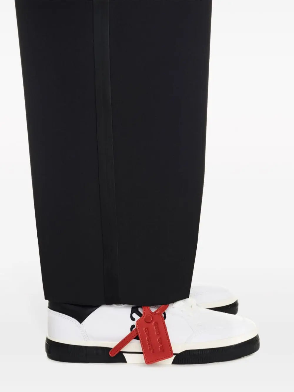 Off White New Low Vulcanized leather sneakers Off White