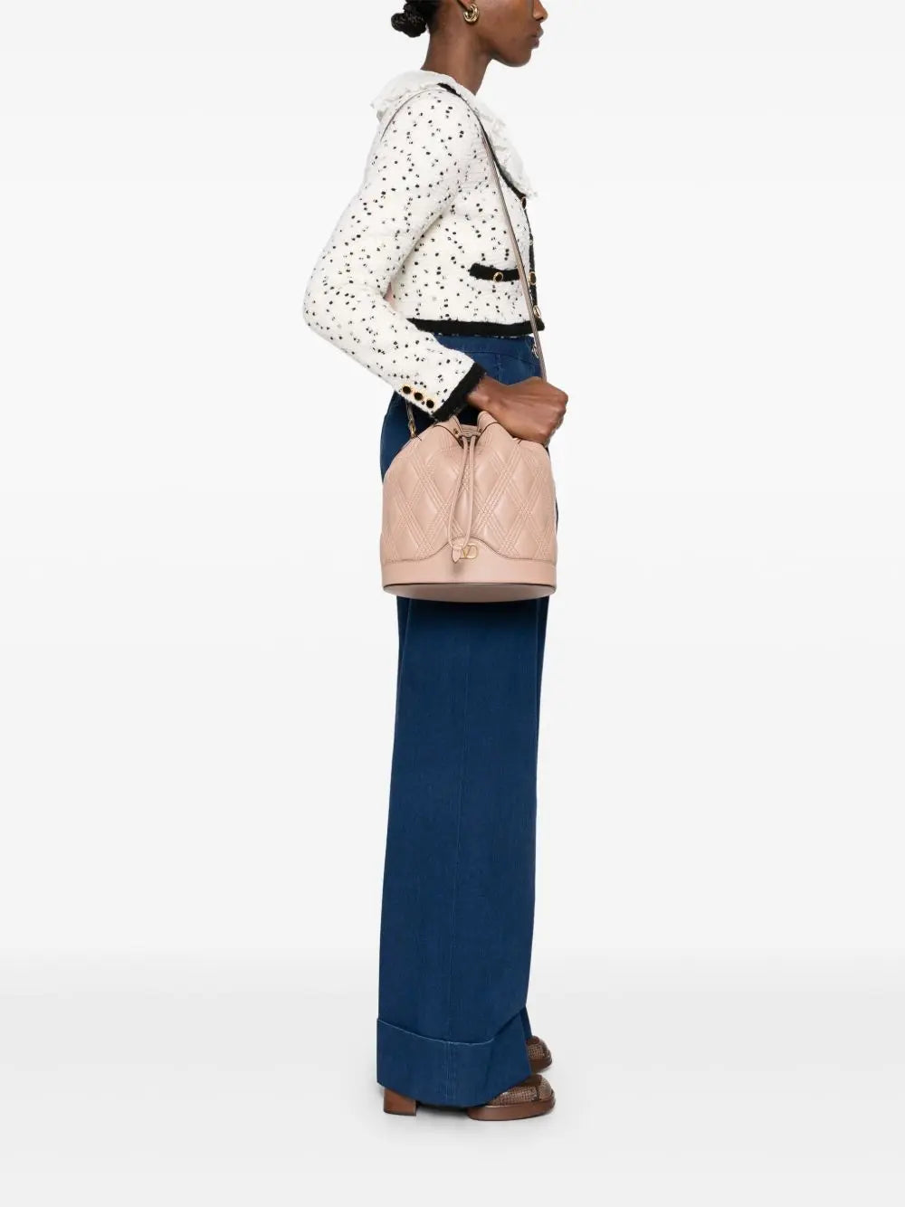 Valentino Garavani Quiltie 67 leather bucket bag Valentino Garavani