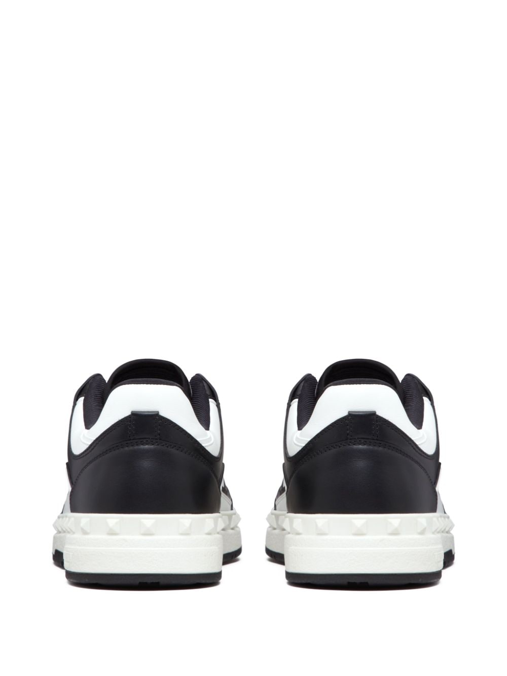 Valentino Garavani Low Top Freedots Sneaker In Calfskin Valentino Garavani