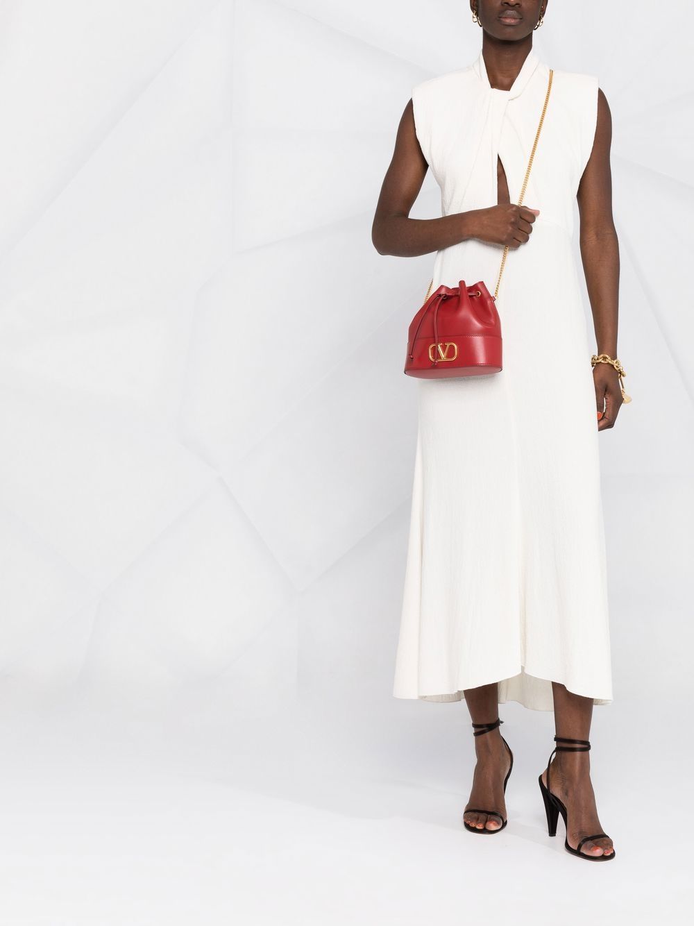 Valentino Garavani VLogo leather bucket bag