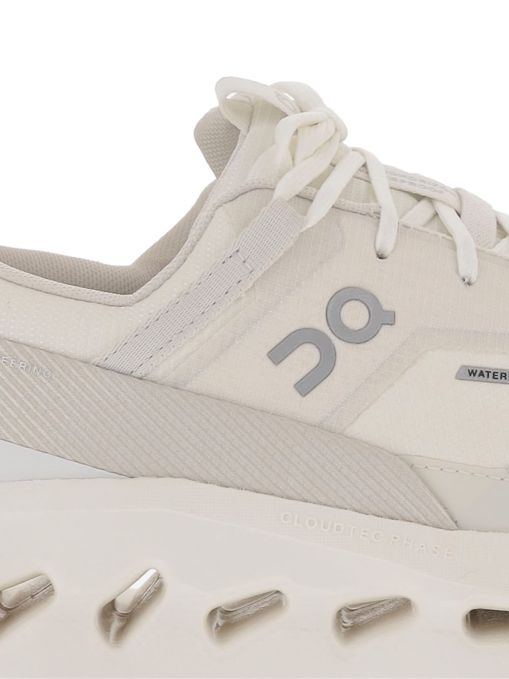 ON Sneakers Ivory On