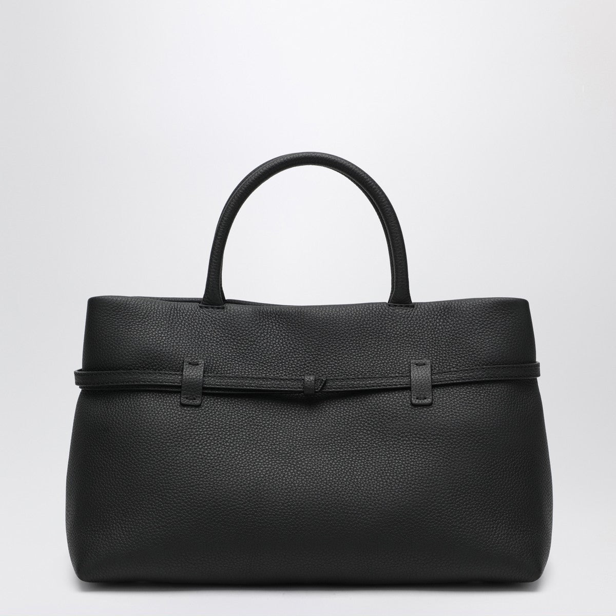Manu Atelier Le Cambon 35 black bag in grained leather Manu Atelier