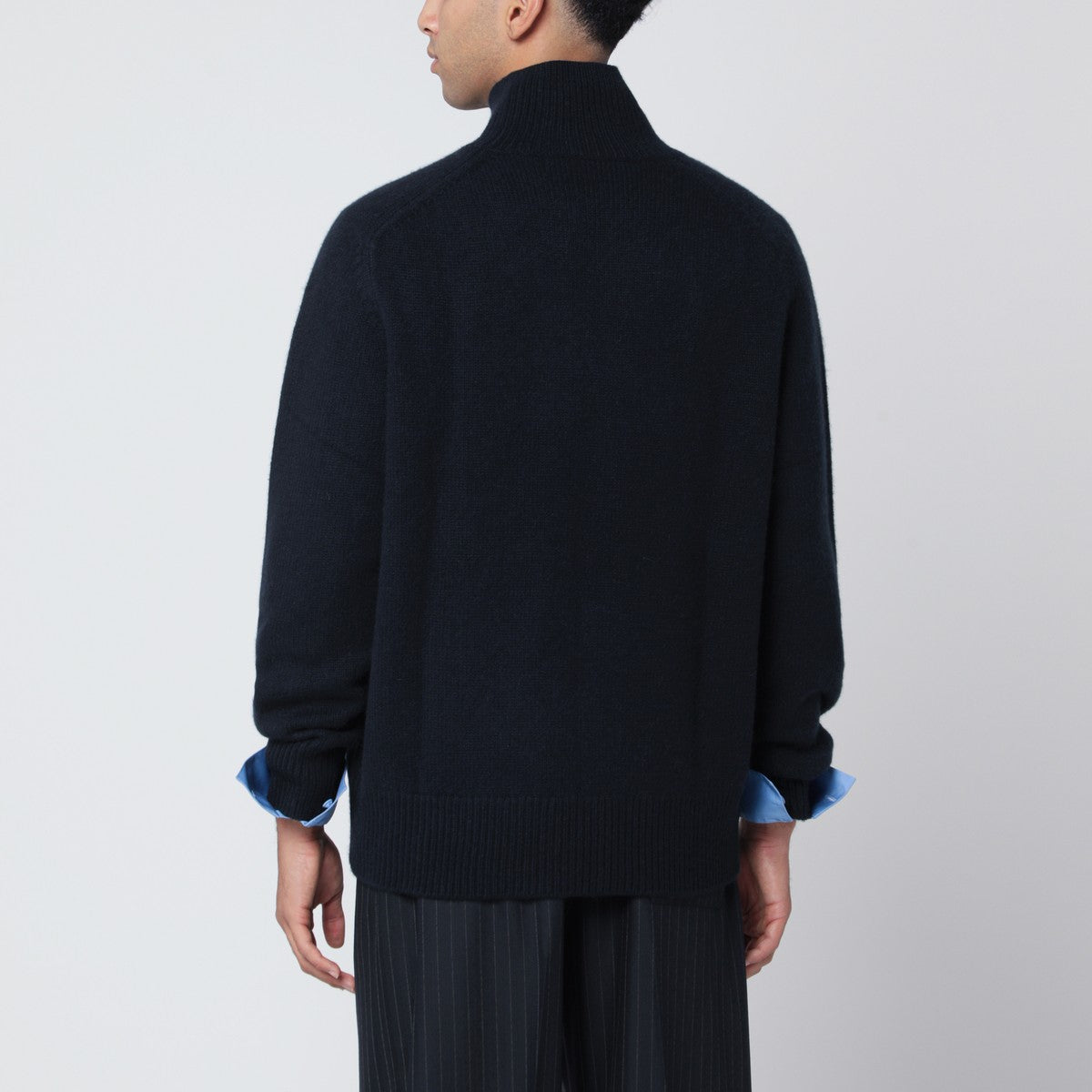 Soft Goat Navy blue cashmere turtleneck sweater Soft Goat