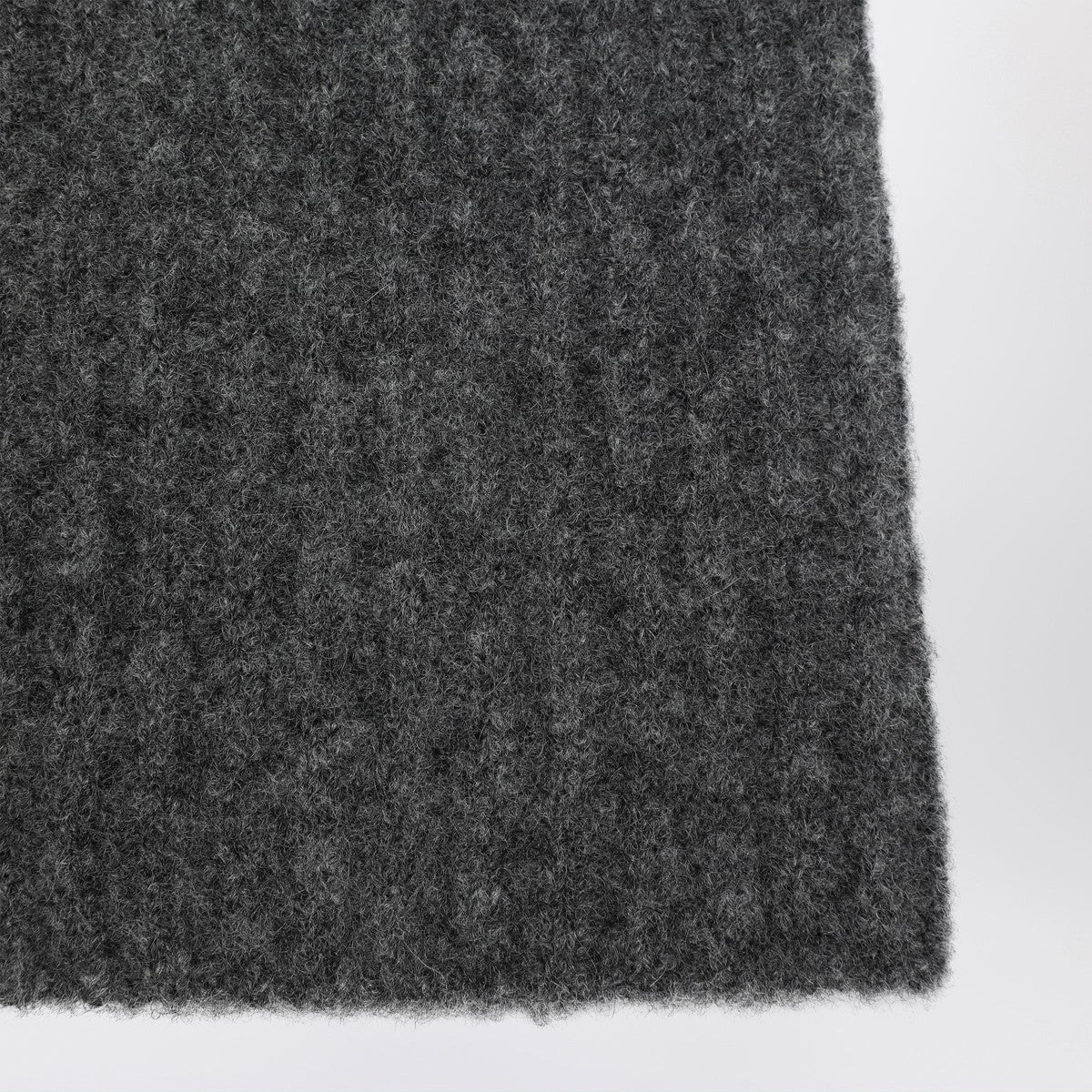 Roberto Collina Charcoal cashmere ribbed beanie Roberto Collina
