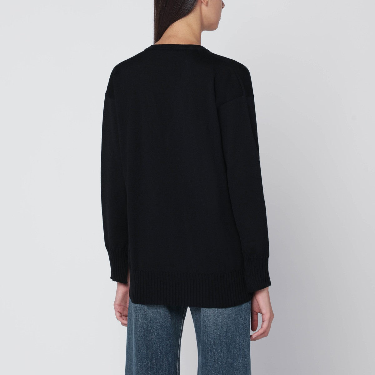 Roberto Collina Black wool V-neck sweater Roberto Collina
