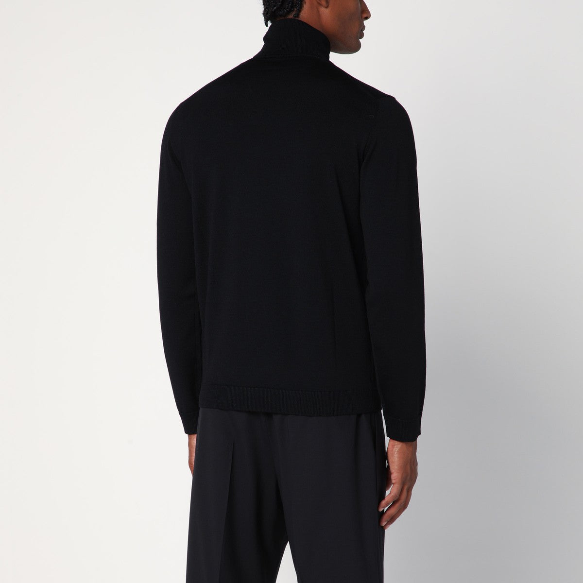 Roberto Collina Black wool turtleneck sweater Roberto Collina
