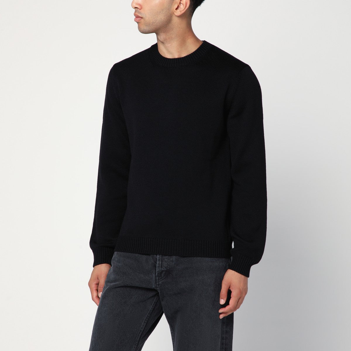 Roberto Collina Black crew neck wool sweater Roberto Collina