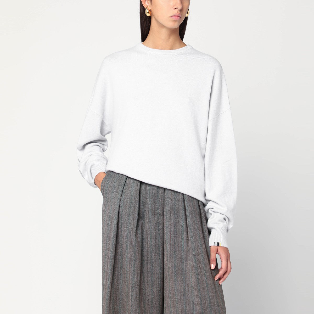 extreme cashmere Ice blue cashmere crew neck sweater extreme cashmere