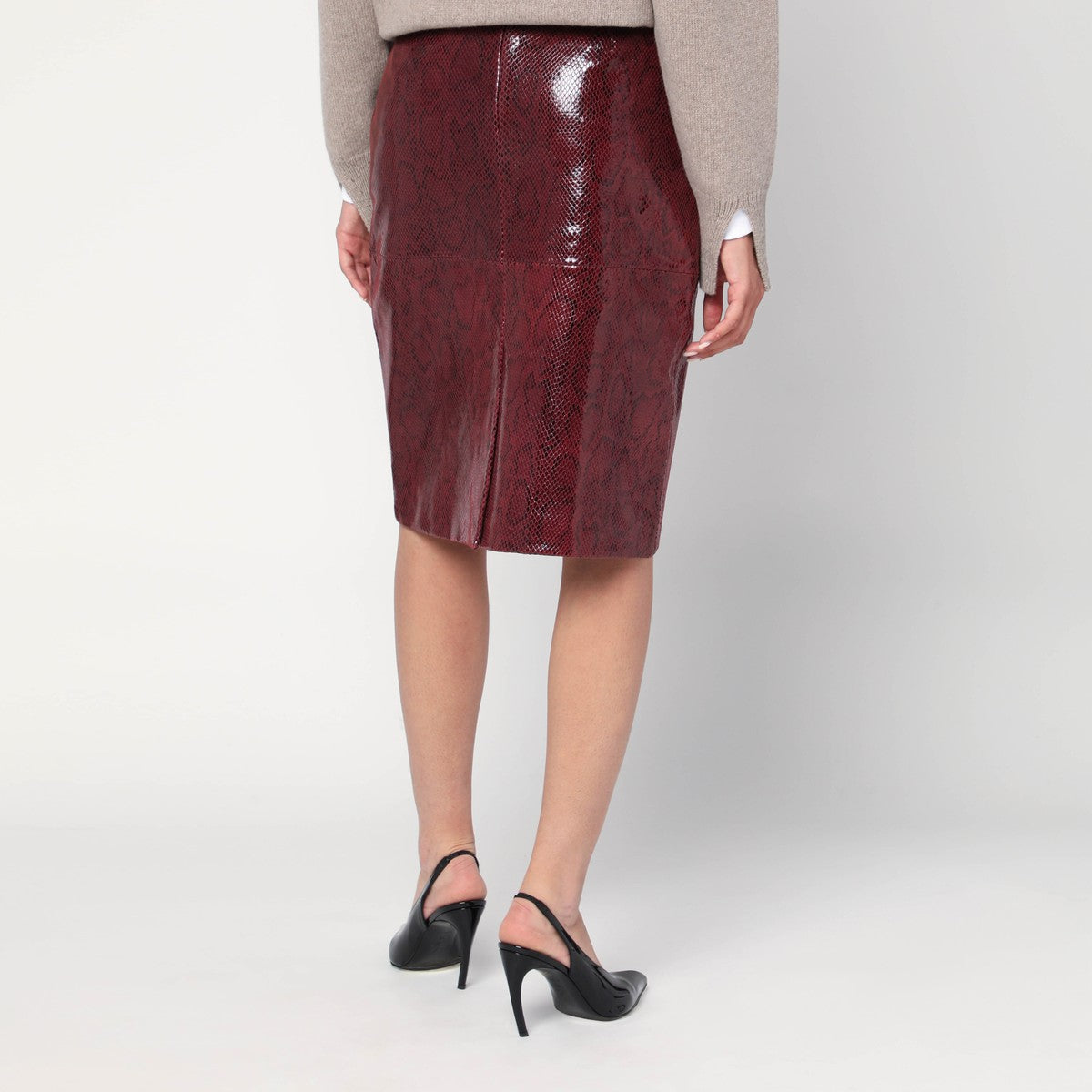 Róhe Bordeaux skirt in faux snakeskin leather