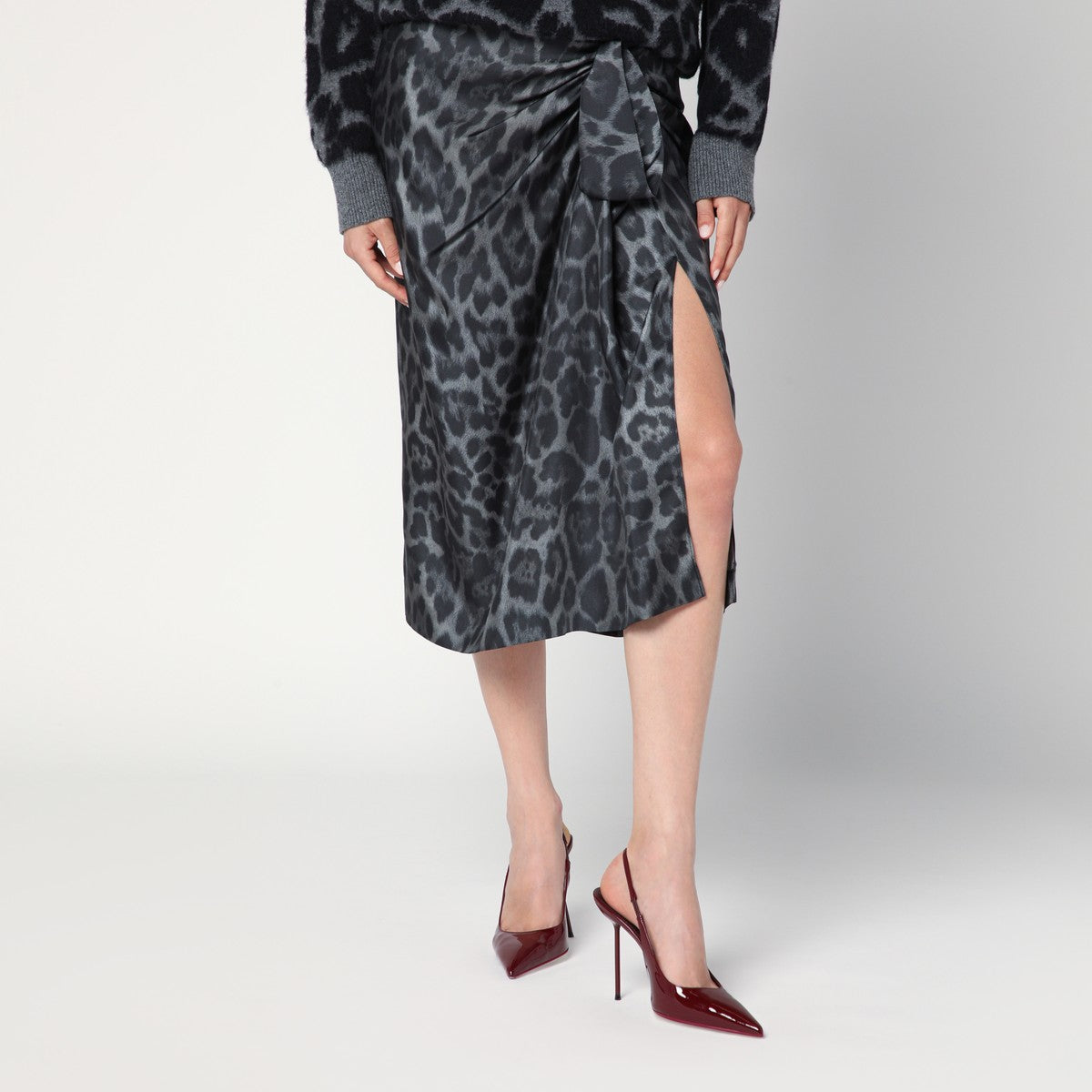 Stella McCartney Leopard midi skirt with knot Stella McCartney