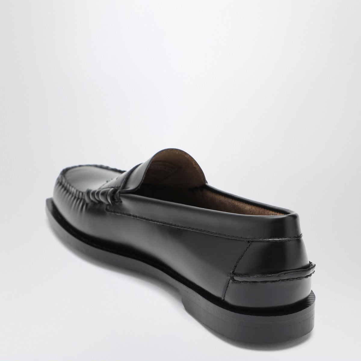 Sebago Black Madison moccasins in leather Sebago