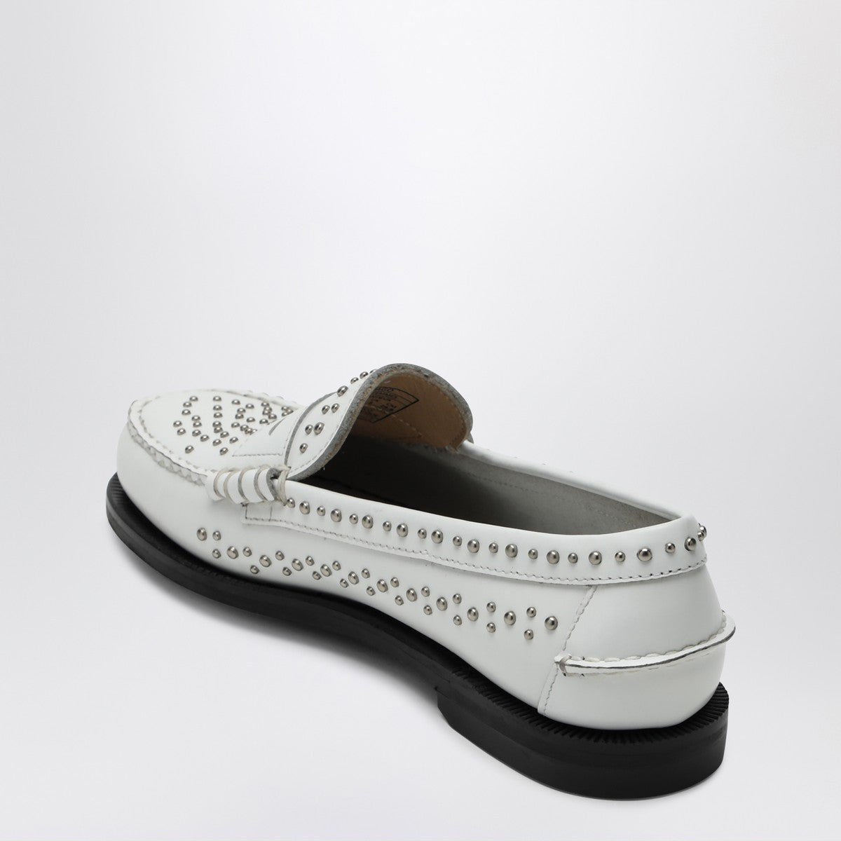Sebago Classic Dan loafer white with studs Sebago