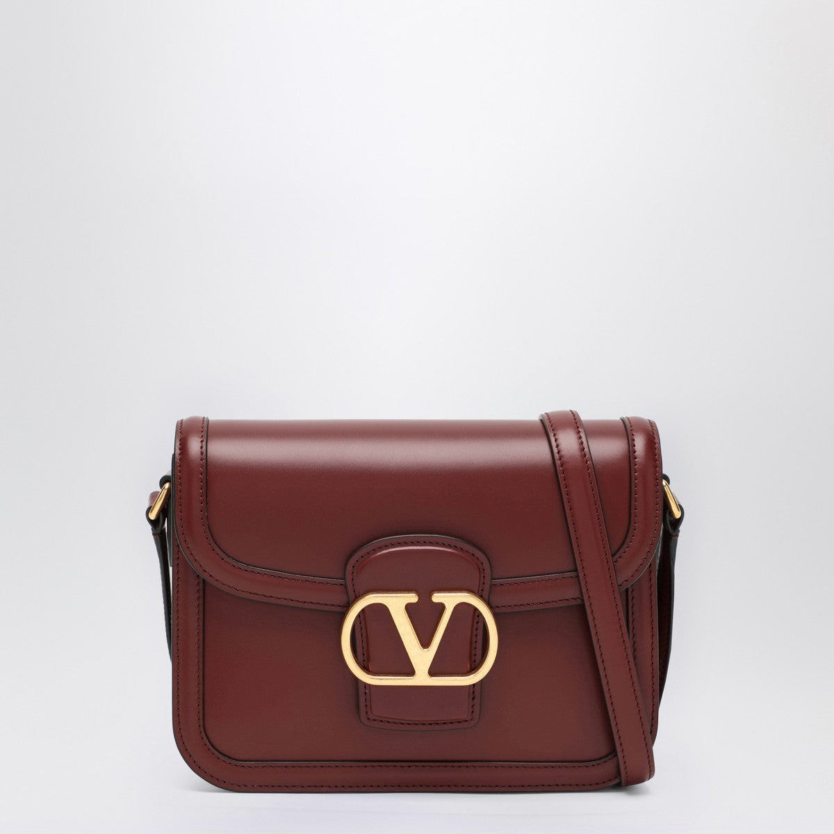 Valentino Garavani Small 9TO5 bag in bordeaux Valentino Garavani