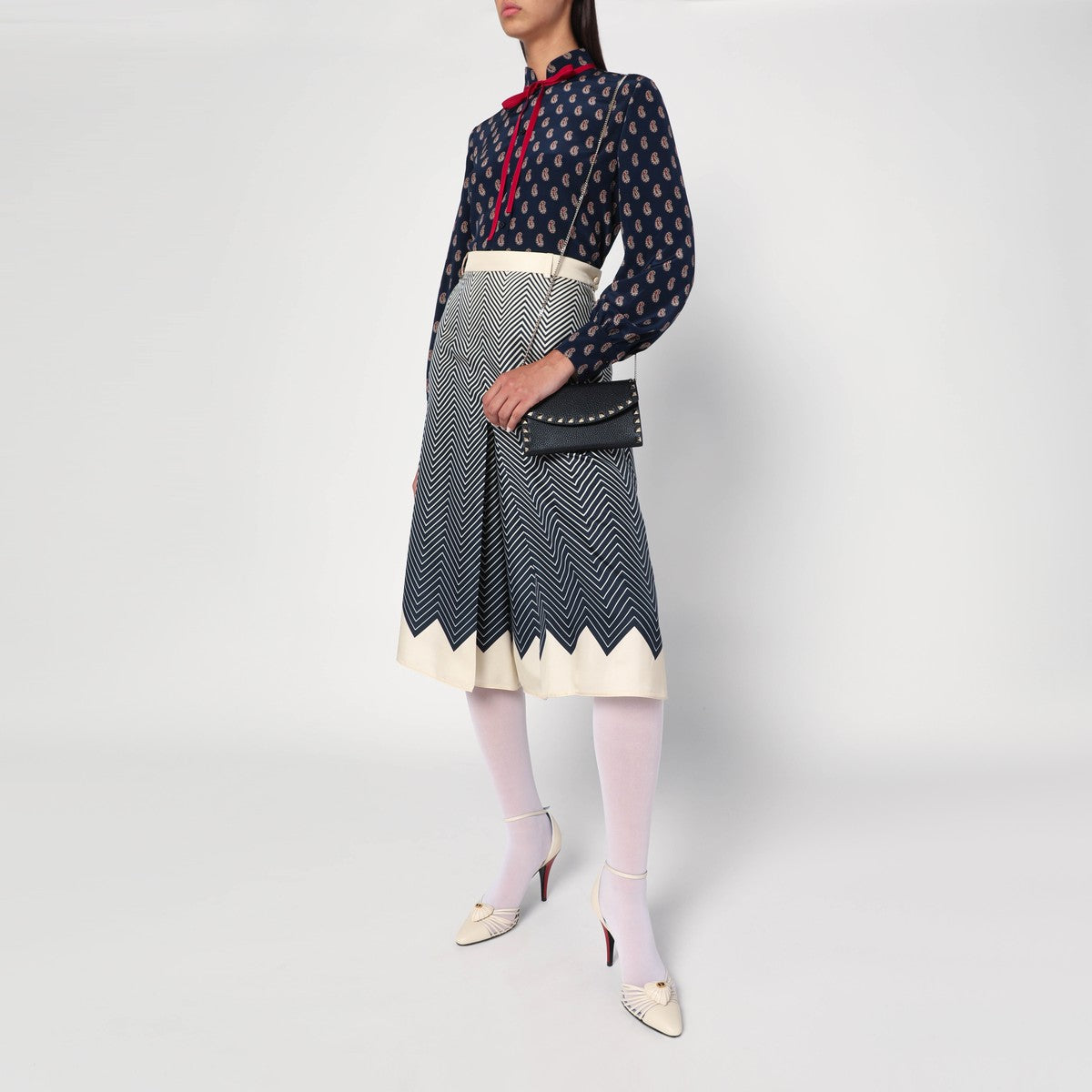 Valentino Garavani Black Rockstud crossbody wallet Valentino Garavani