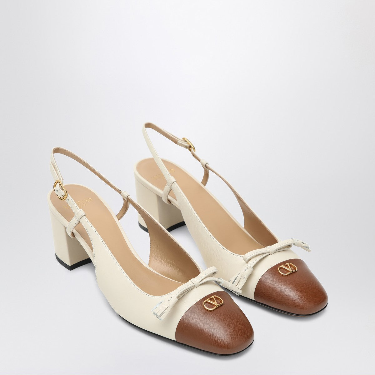 Valentino Garavani Slingback Valet Du Roi pumps in butter/tobacco Valentino Garavani