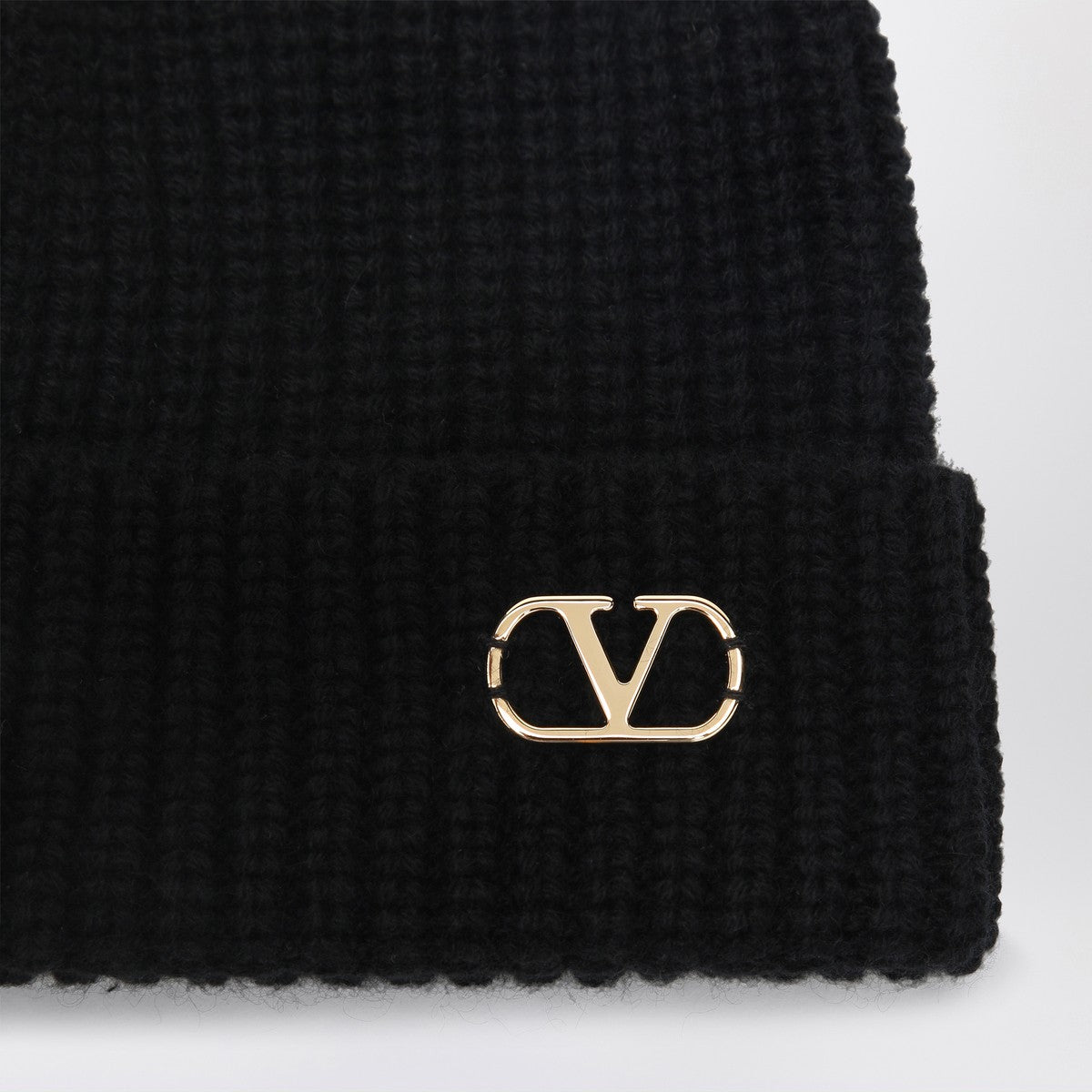 Valentino Garavani VLogo Signature beanie black in cashmere Valentino Garavani