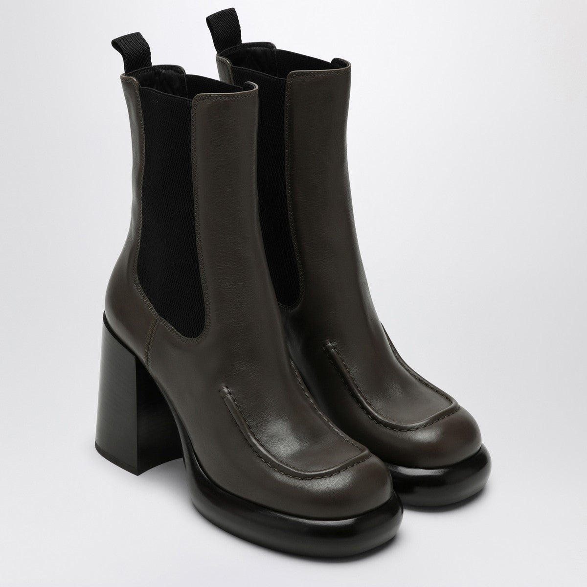 Burberry Chelsea Wedge boot in dark green leather Burberry