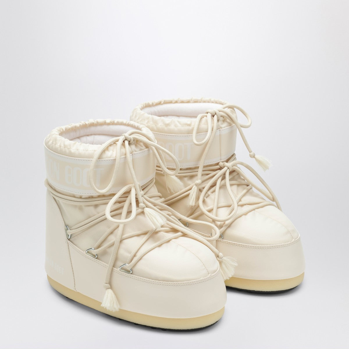 Moon Boot Icon Low boots in cream nylon Moon Boot