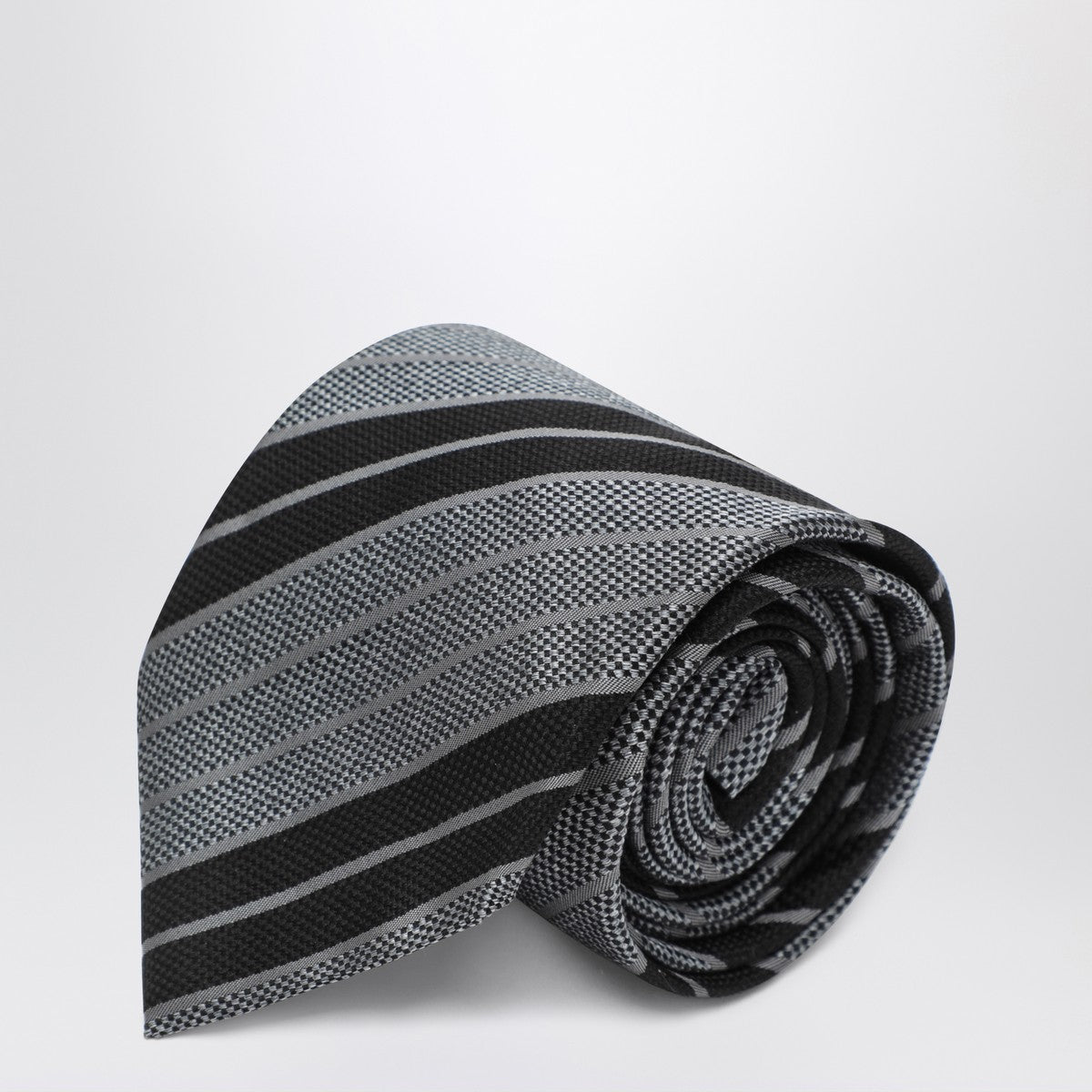 Saint Laurent Silk tie with black/gray stripes Saint Laurent
