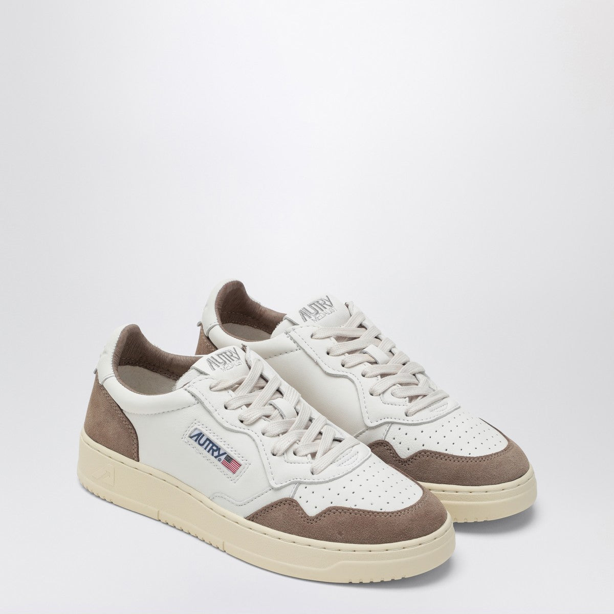 AUTRY Medalist sneakers white/brown suede Autry