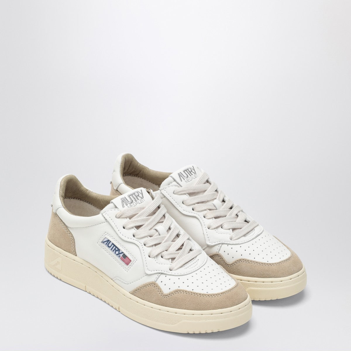 AUTRY Medalist sneakers white/beige suede Autry