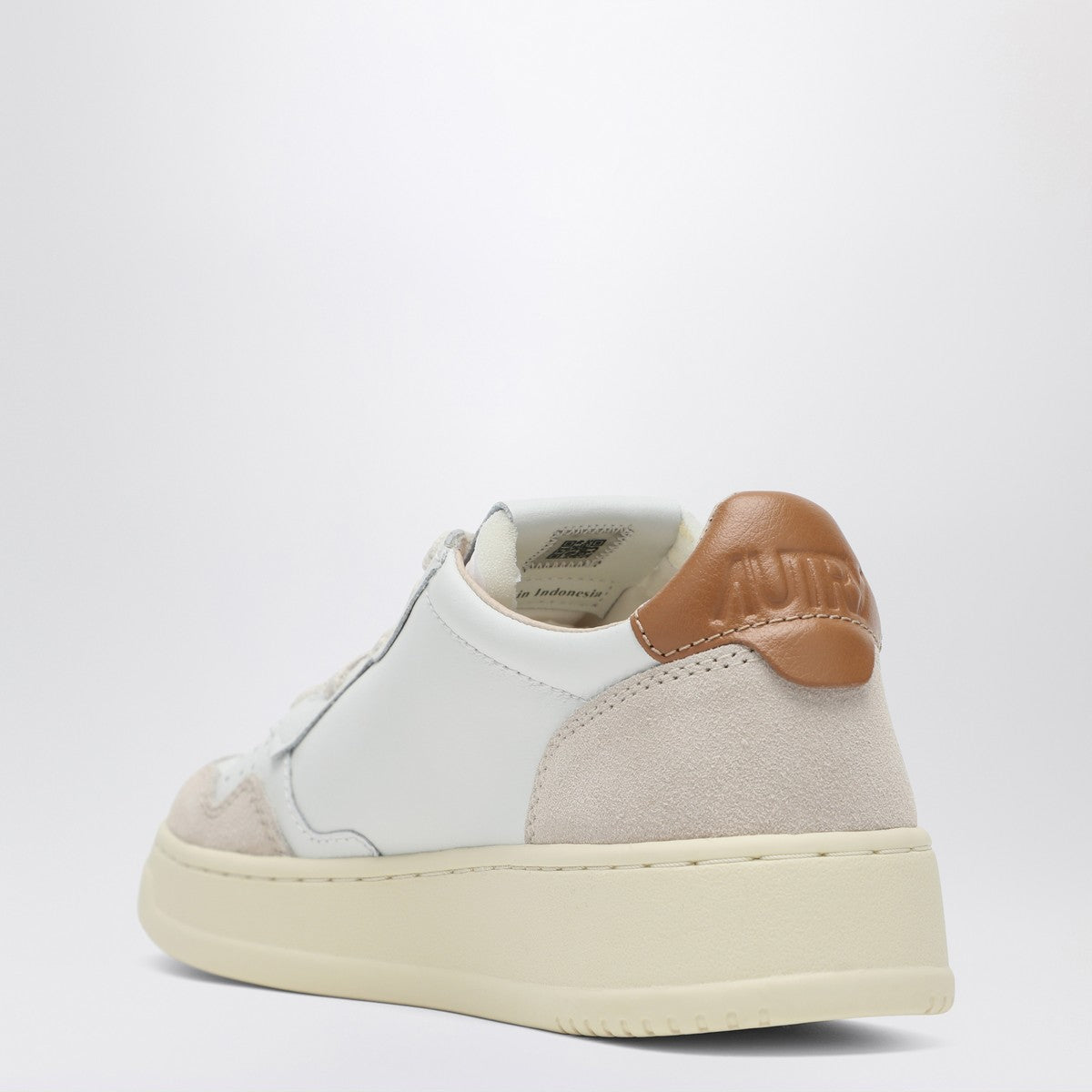 AUTRY Medalist sneakers in white/brown leather and suede Autry