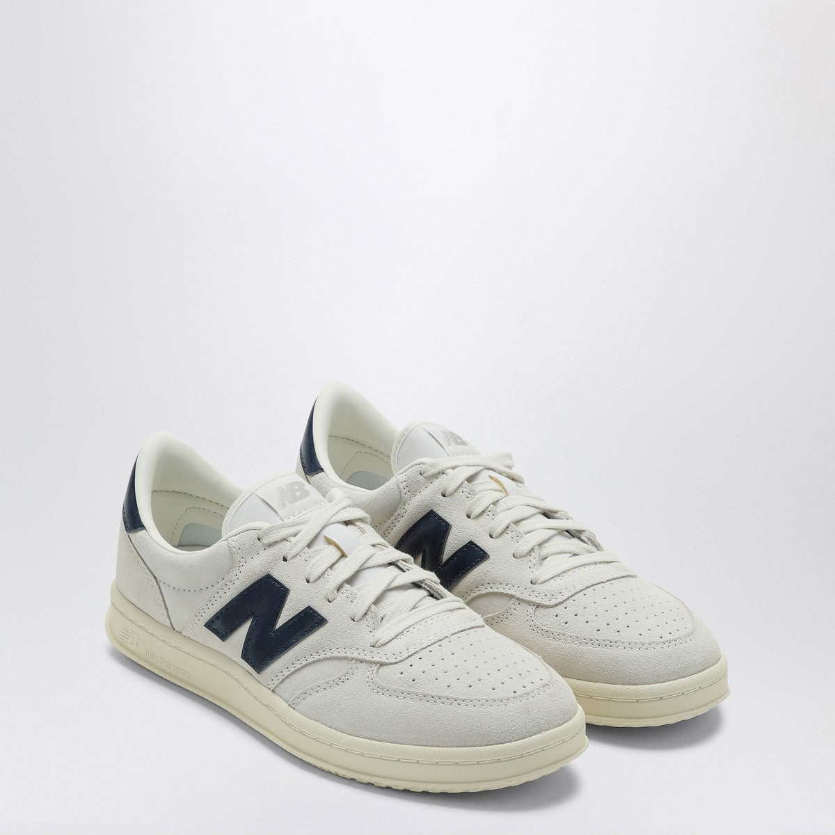 New Balance T500 white/blue suede sneaker New Balance