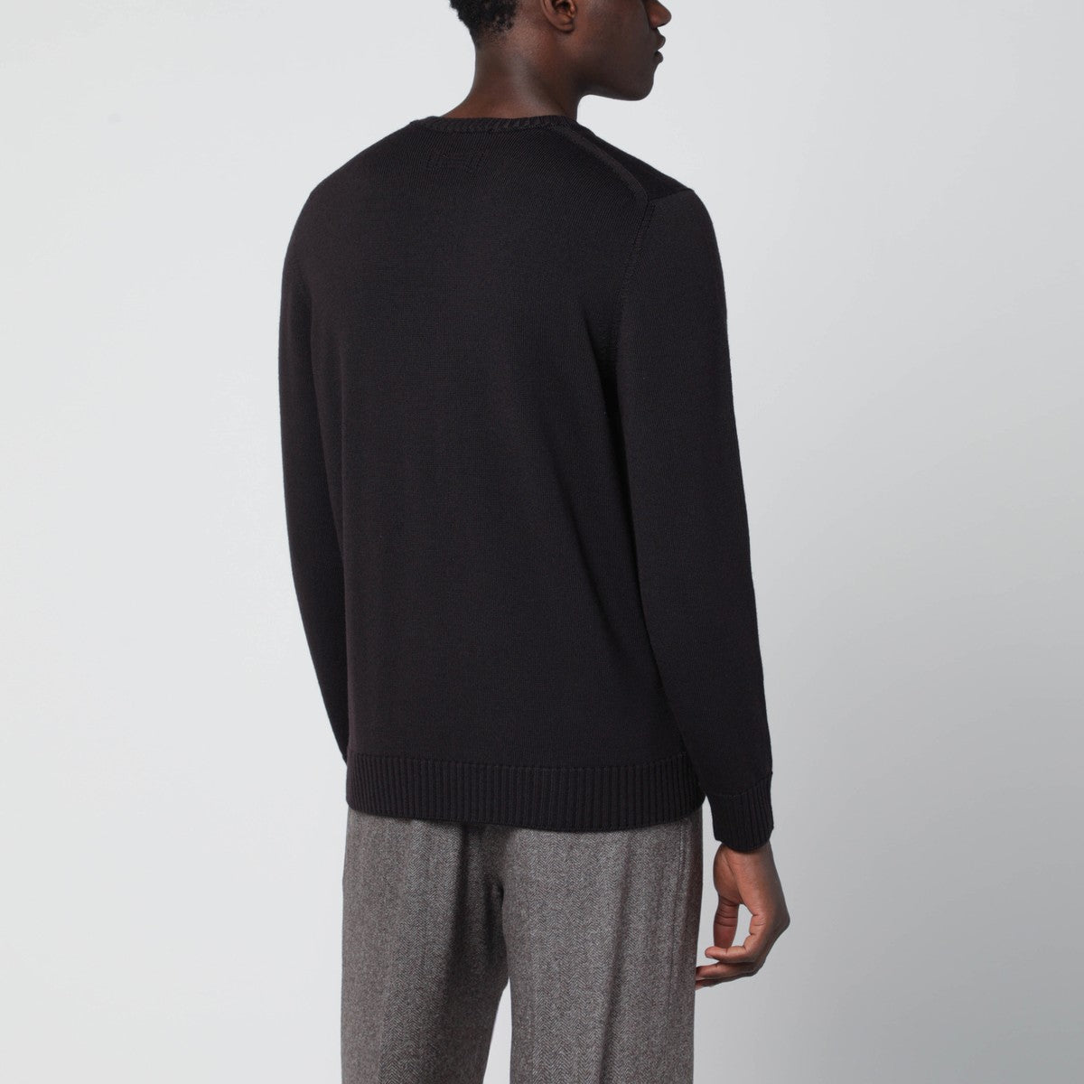 Drumohr Truffle coloured wool crew neck sweater Drumohr