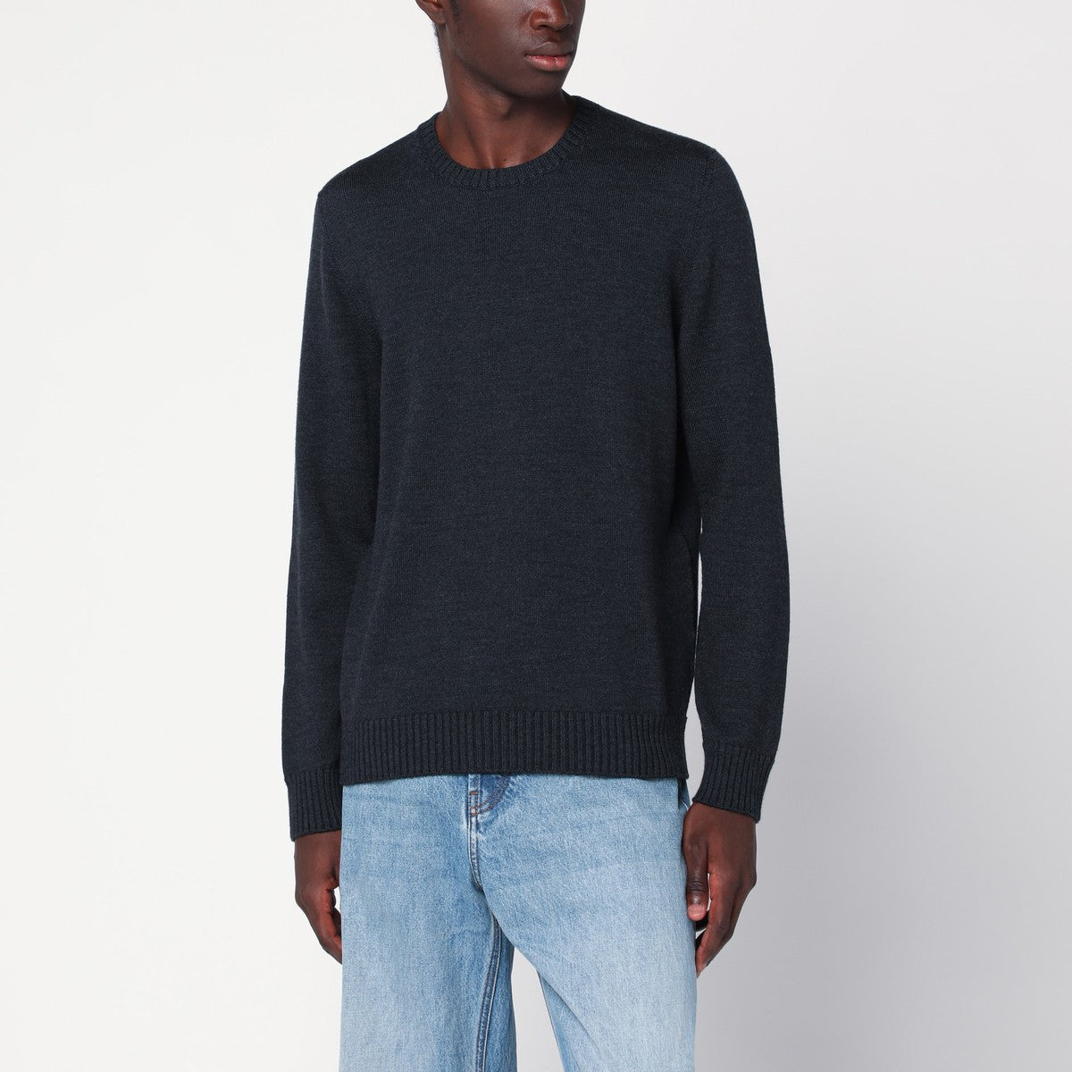 Drumohr Charcoal grey wool crew neck sweater Drumohr