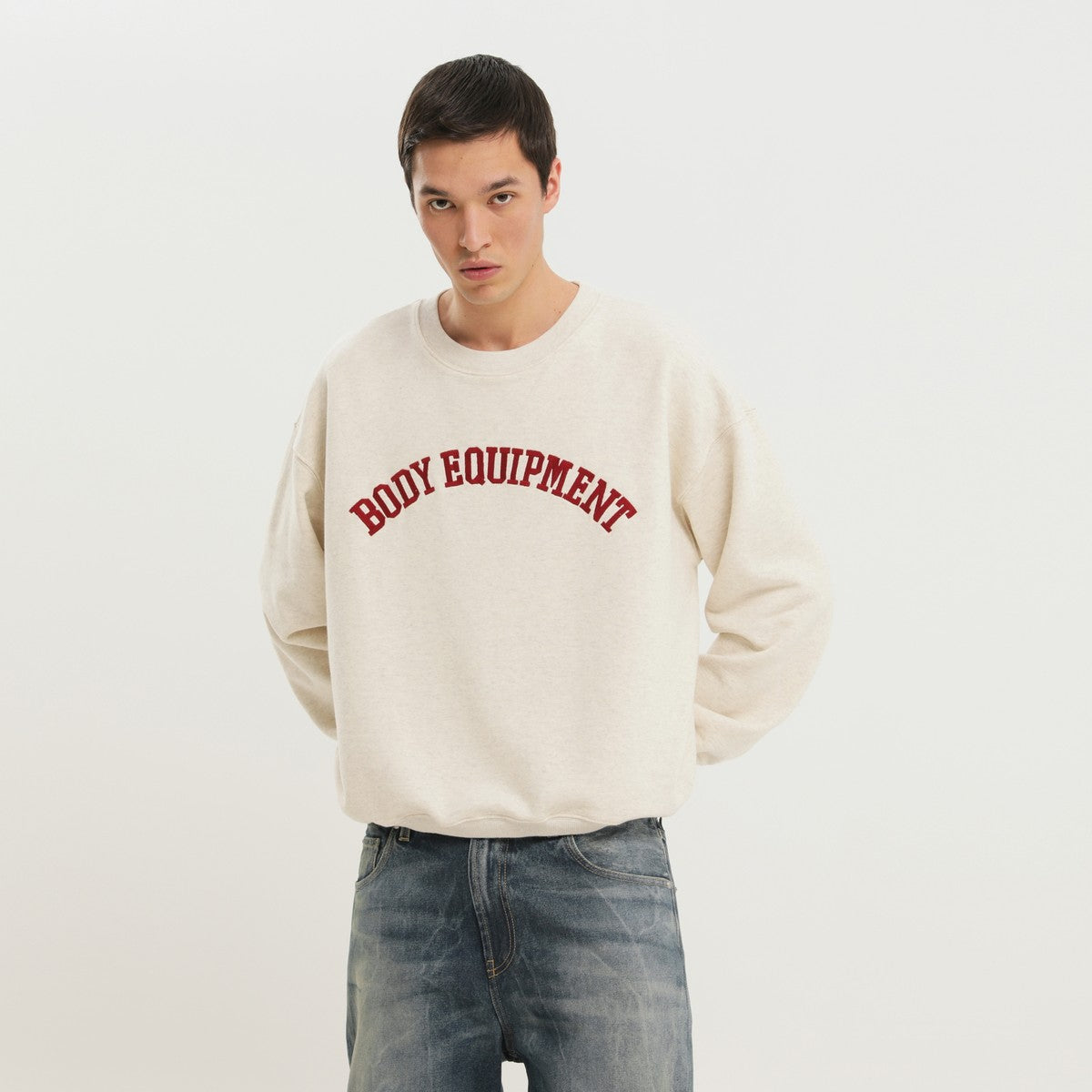 1989 STUDIO White Body Equipment crew neck sweatshirt 1989 STUDIO