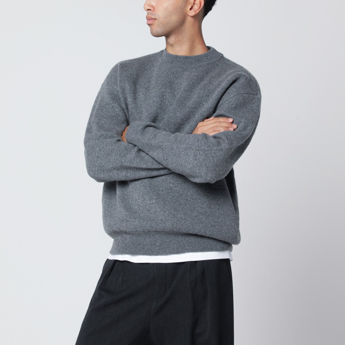 Soft Goat Grey cashmere crewneck sweater Soft Goat
