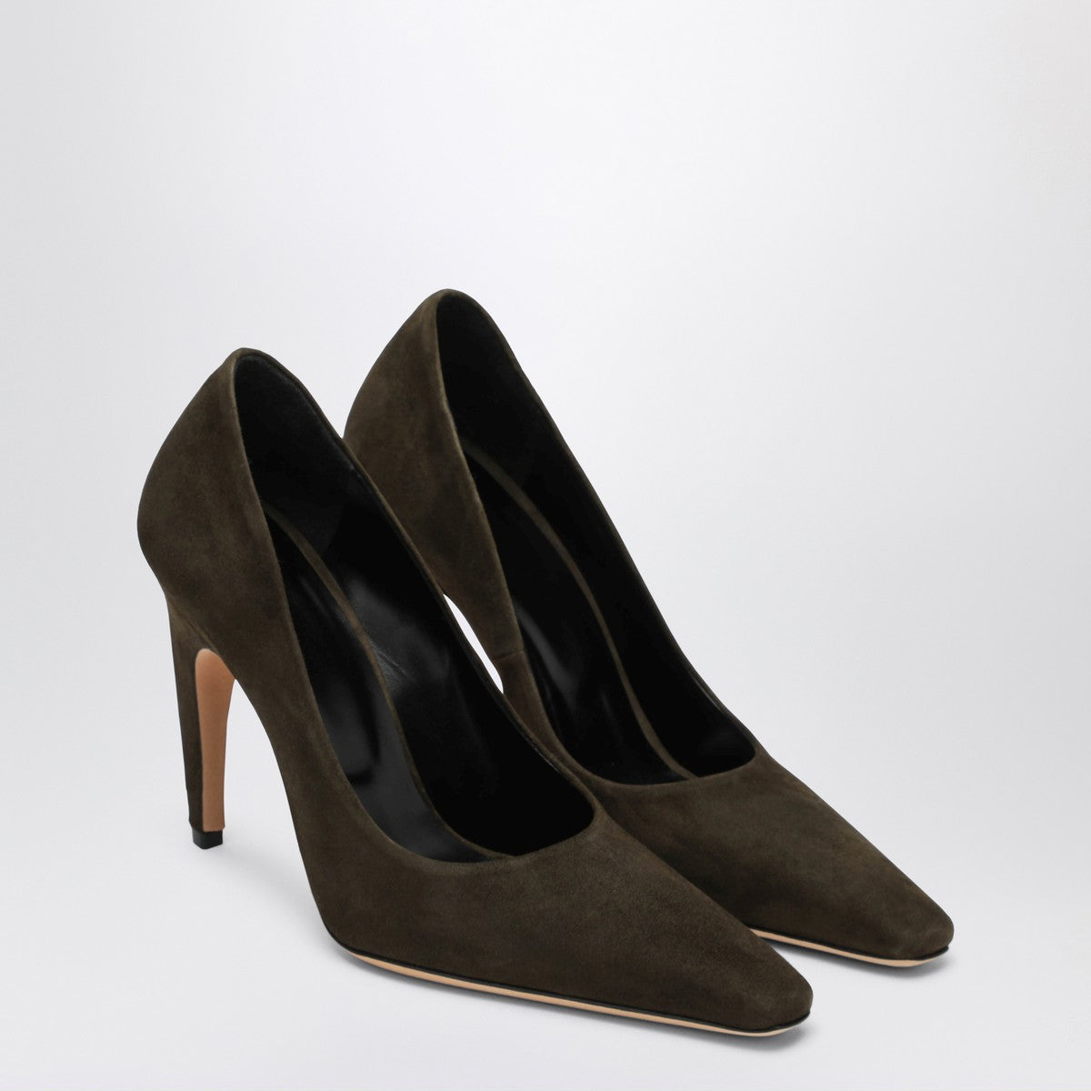 Jude Fame pumps in khaki suede leather