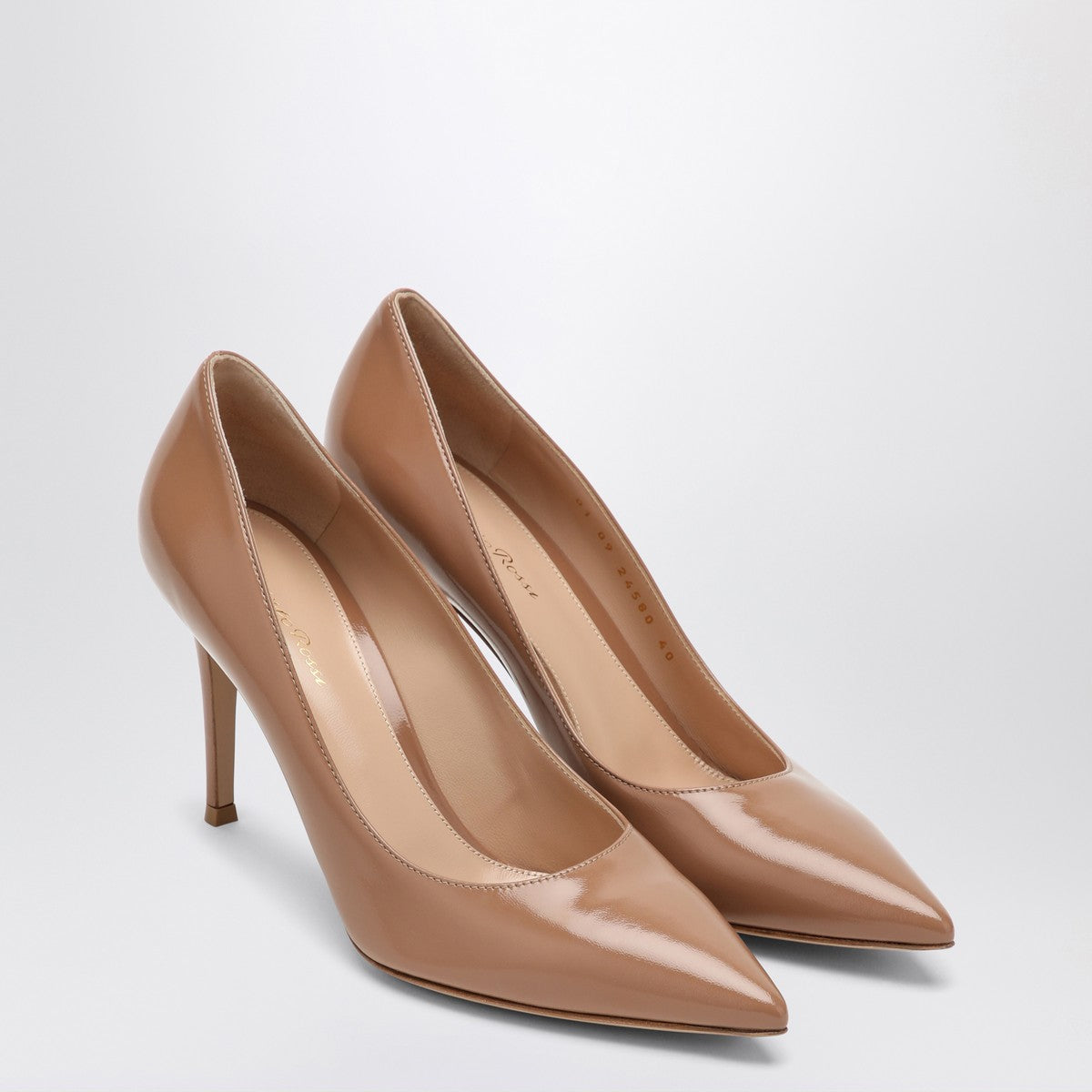 Gianvito Rossi Gianvito 85 pumps in caramel-coloured leather Gianvito Rossi