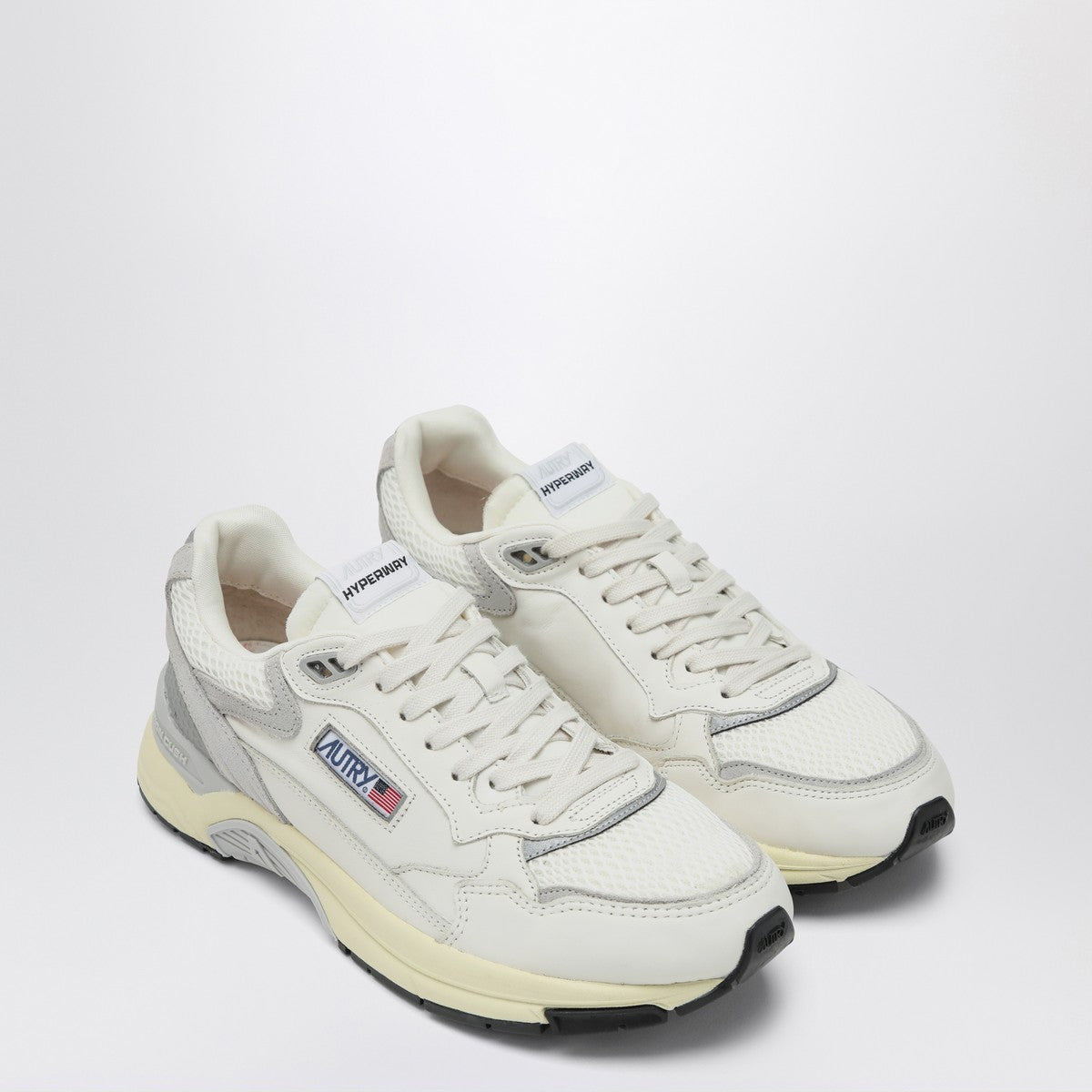 AUTRY Sneakers Hyperway in mesh and white and grey suede Autry