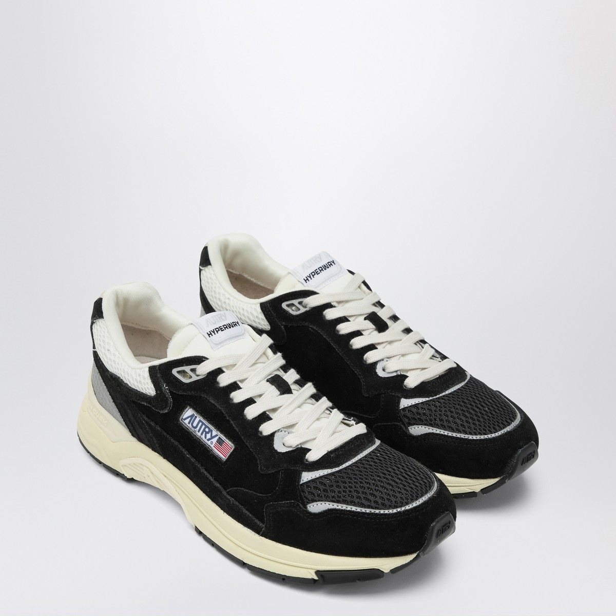 AUTRY Hyperway sneakers in black mesh and velvet Autry