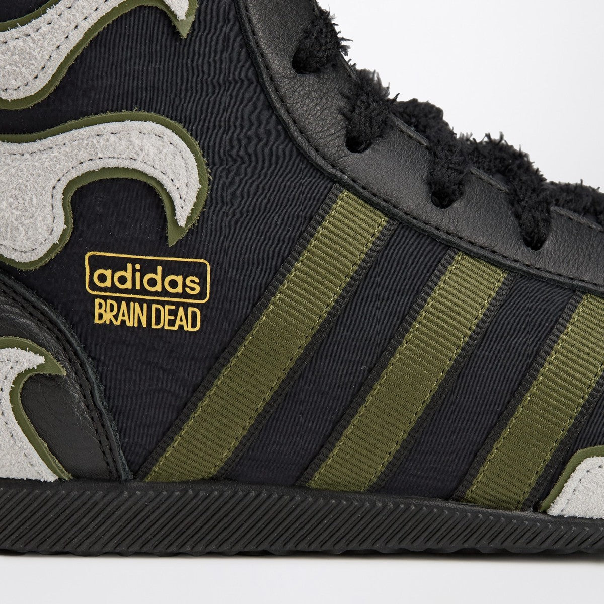 adidas x Brain Dead Sneaker Japan High Core Black/Crystal White/Gold Metallic adidas x Brain Dead