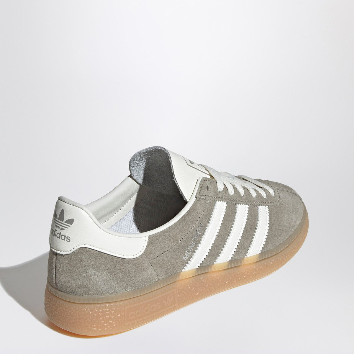 adidas Originals Muenchen sneakers in grey suede adidas Originals