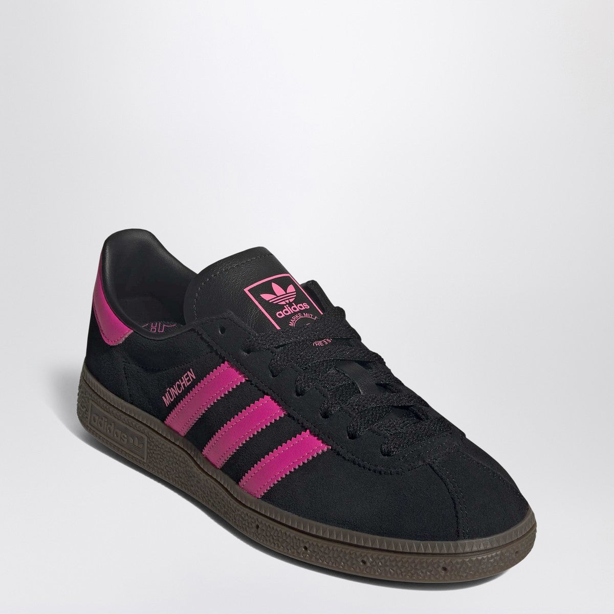 adidas Originals Sneaker München in black/fuchsia suede adidas Originals