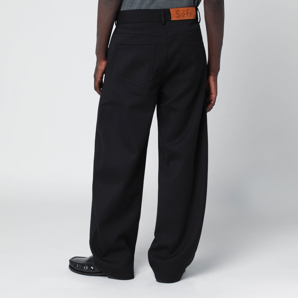 Séfr Oktai black trousers in wool blend Séfr
