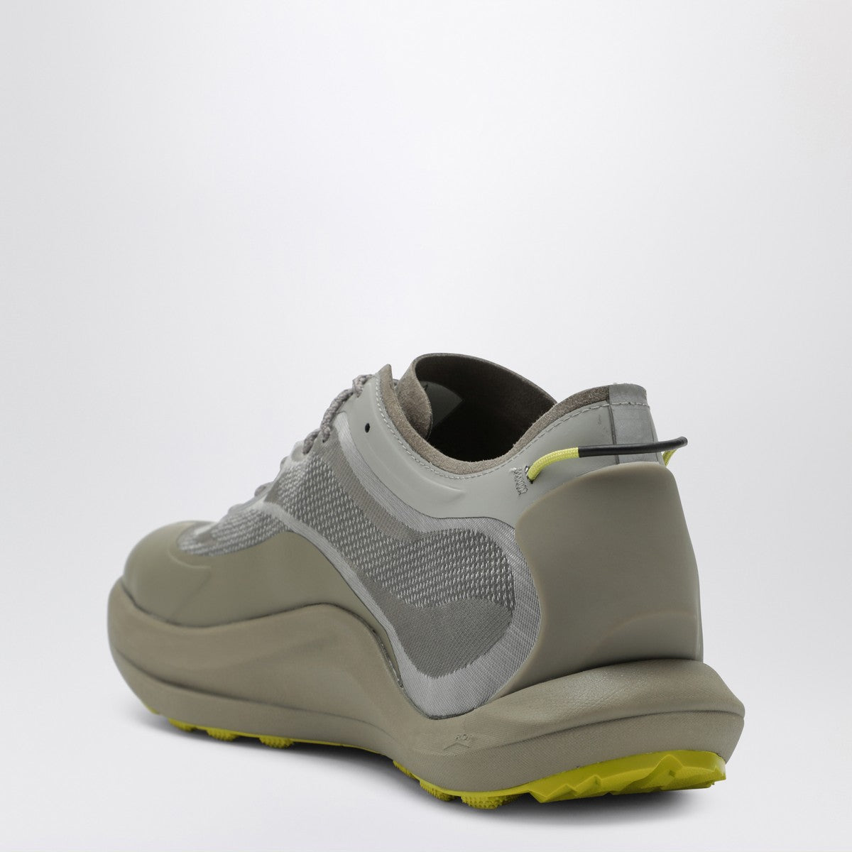 ROA Sneaker Sella in silver/neon yellow fabric ROA