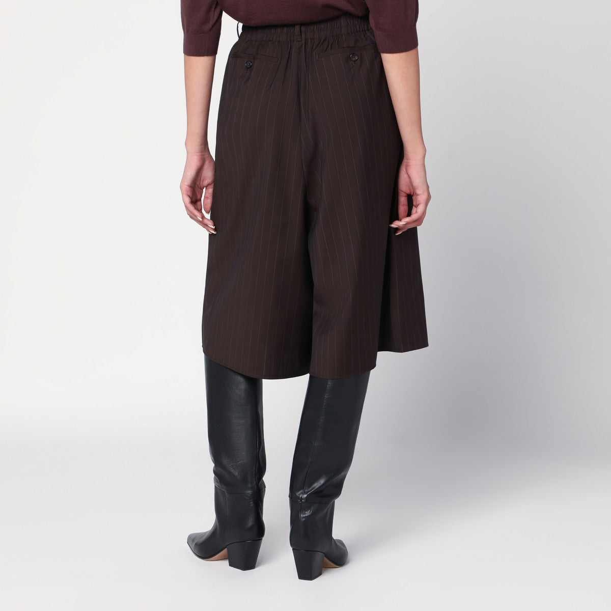 6397 Pinstripe bermuda shorts with crossover closure 6397