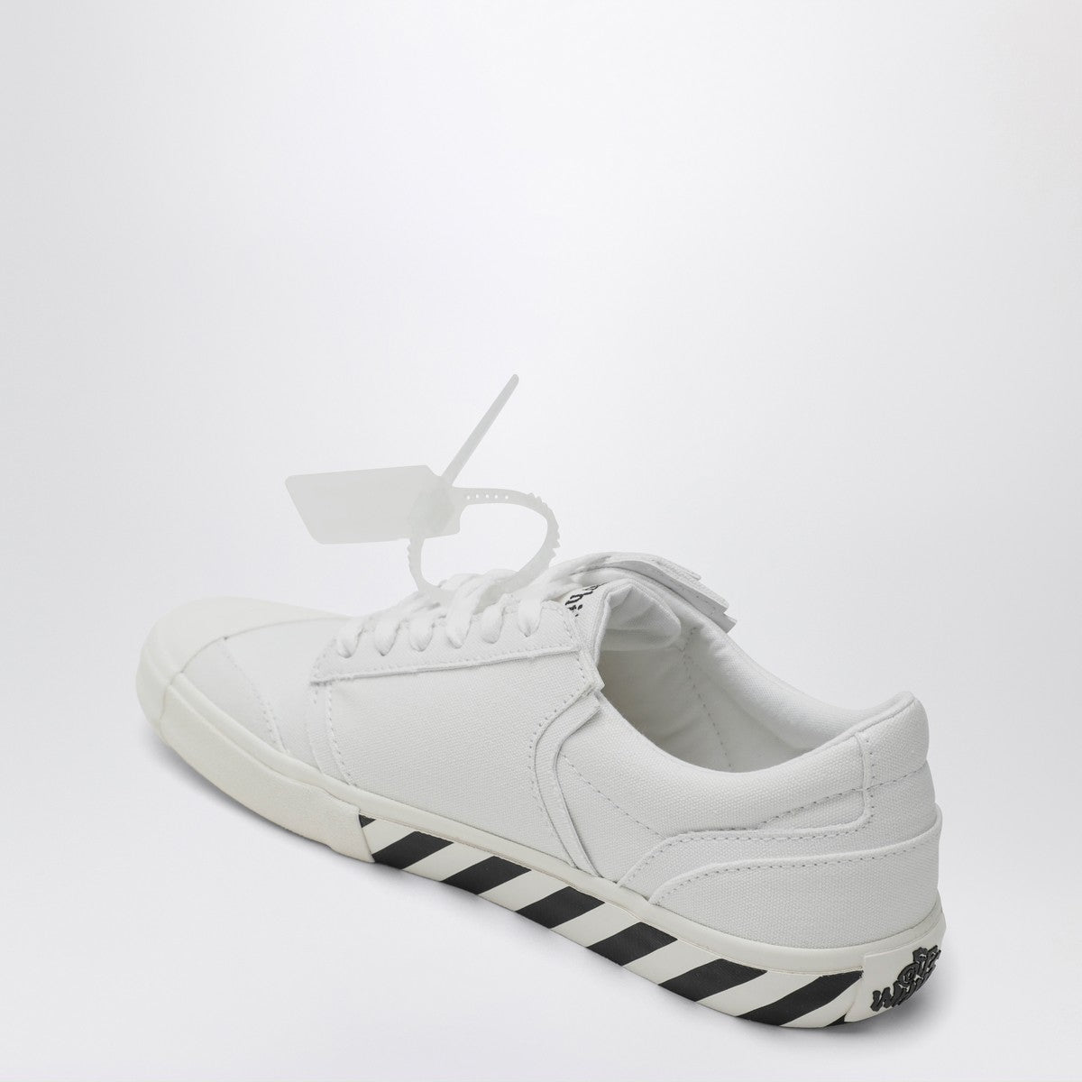 Off White Off-White™ White Sneakers New Low Vulcanized Off White