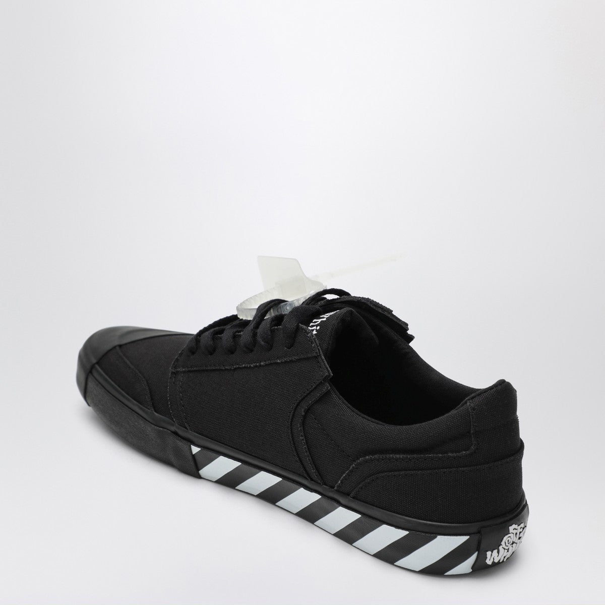 Off White Off-White™ Black Sneakers New Low Vulcanized Off White