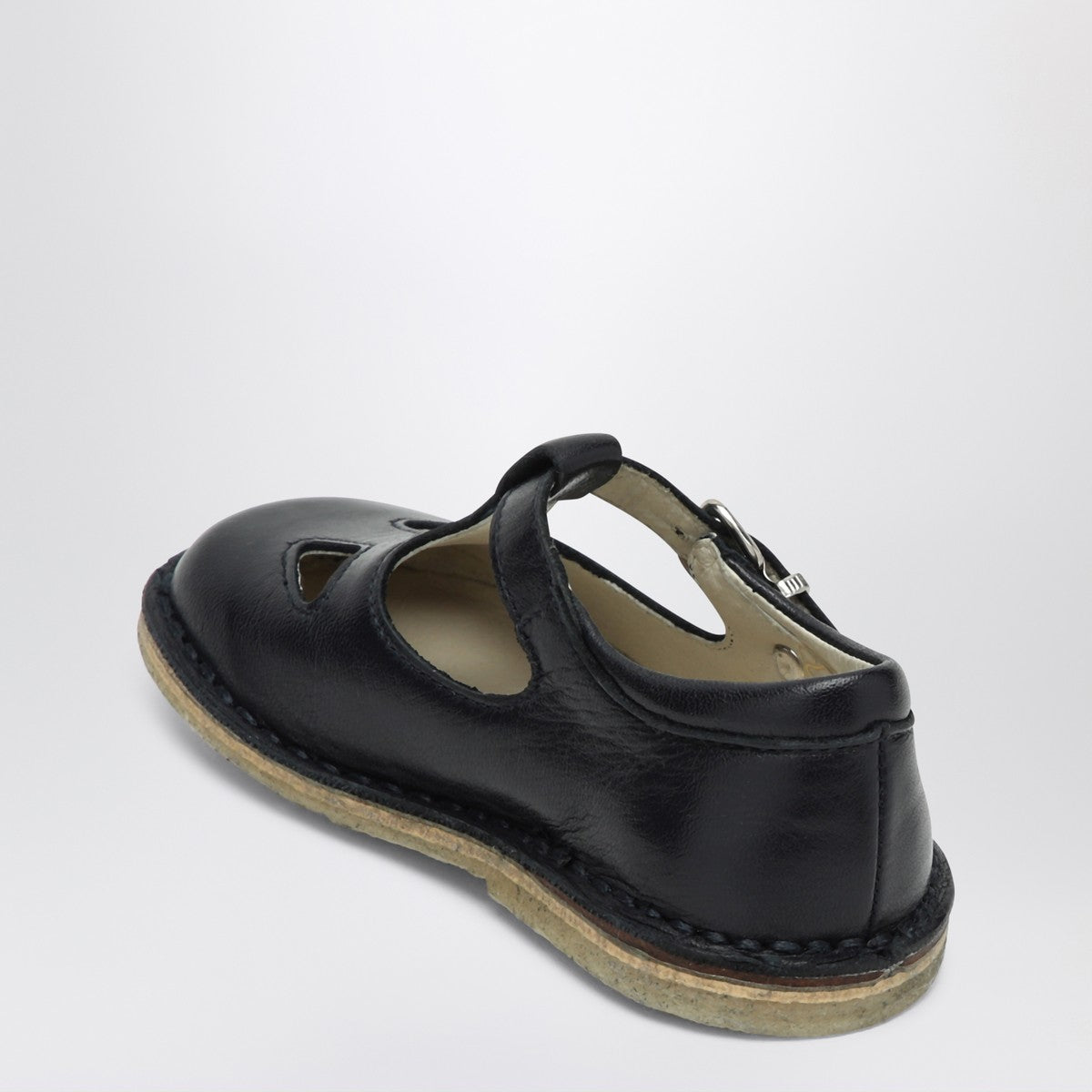 Il Gufo Sandal with blue eyelets in leather Il Gufo