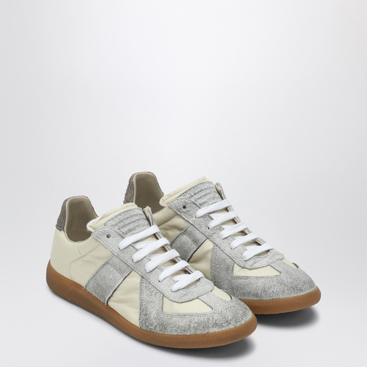 Maison Margiela Replica sneakers in light beige and grey Maison Margiela